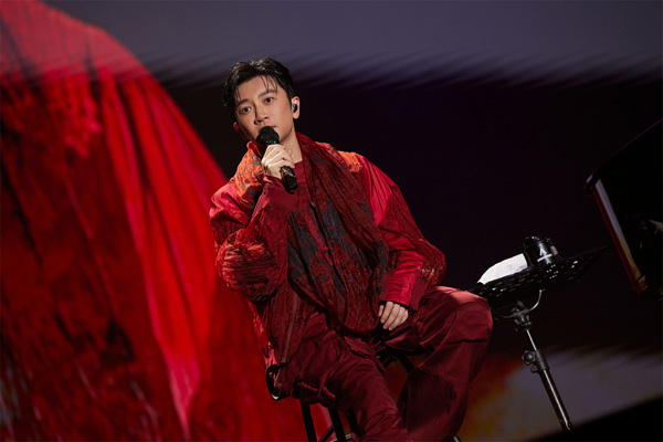 苏有朋巡演长沙站唱响青春 音乐传承跨越新世代 (7).jpg